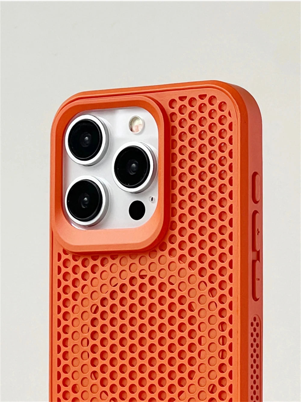 iPhone Case AeroMag – Advanced Cooling & Magnetic Fit